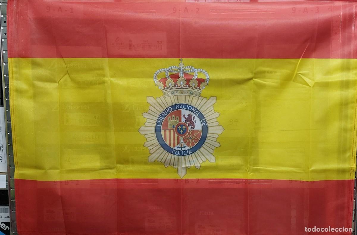 Coleccionismo deportivo: Bandera de Espa&ntilde;a con el Escudo de la Policia Nacional de 100x65