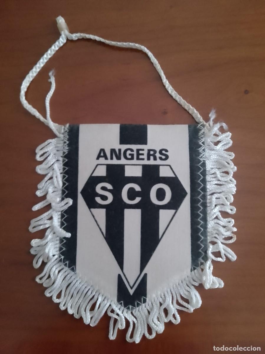 Coleccionismo deportivo: Bander&iacute;n del Angers SCO