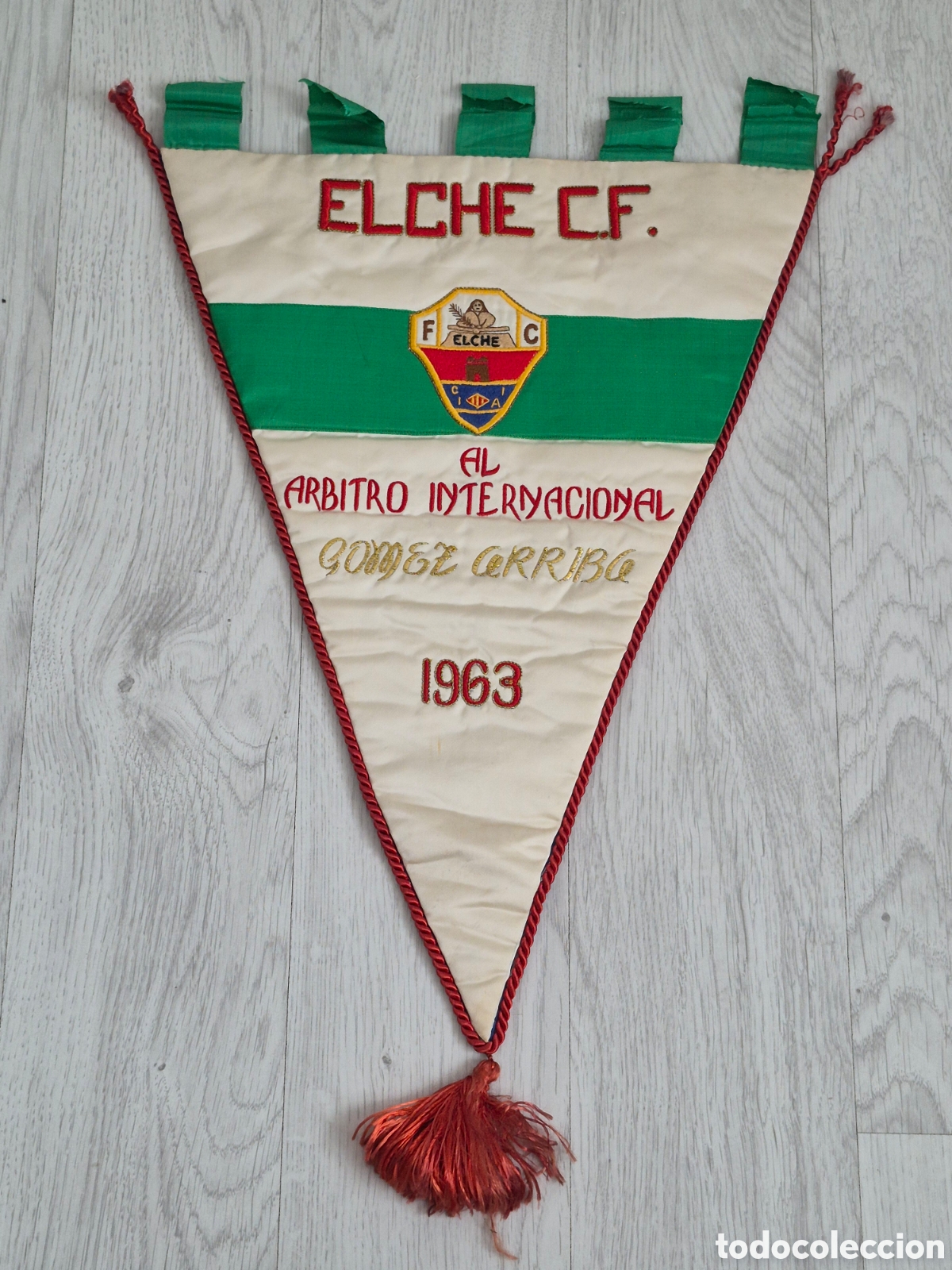 Coleccionismo deportivo: Bander&iacute;n Elche F&uacute;tbol Club 1963