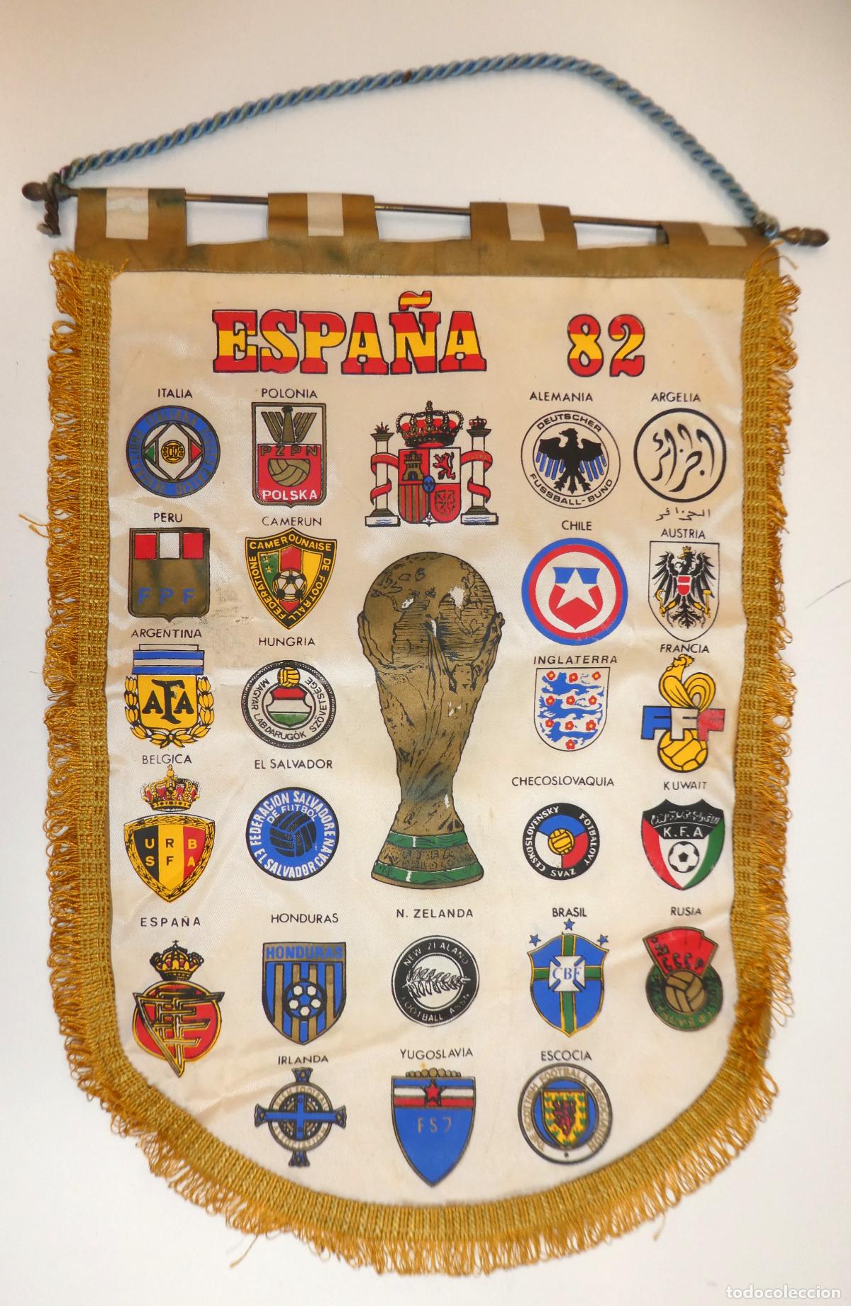 Coleccionismo deportivo: Escaso banderin del Mundial Espa&ntilde;a 82, mide 43X30 cm