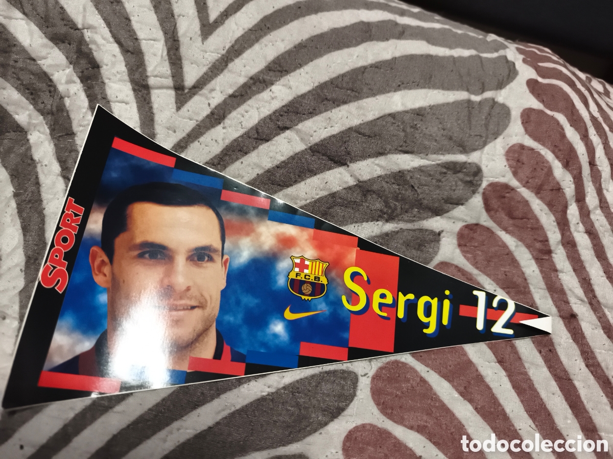 Coleccionismo deportivo: bander&iacute;n adhesivo coleccionable del FC Barcelona dedicado a Sergi Barjuan,