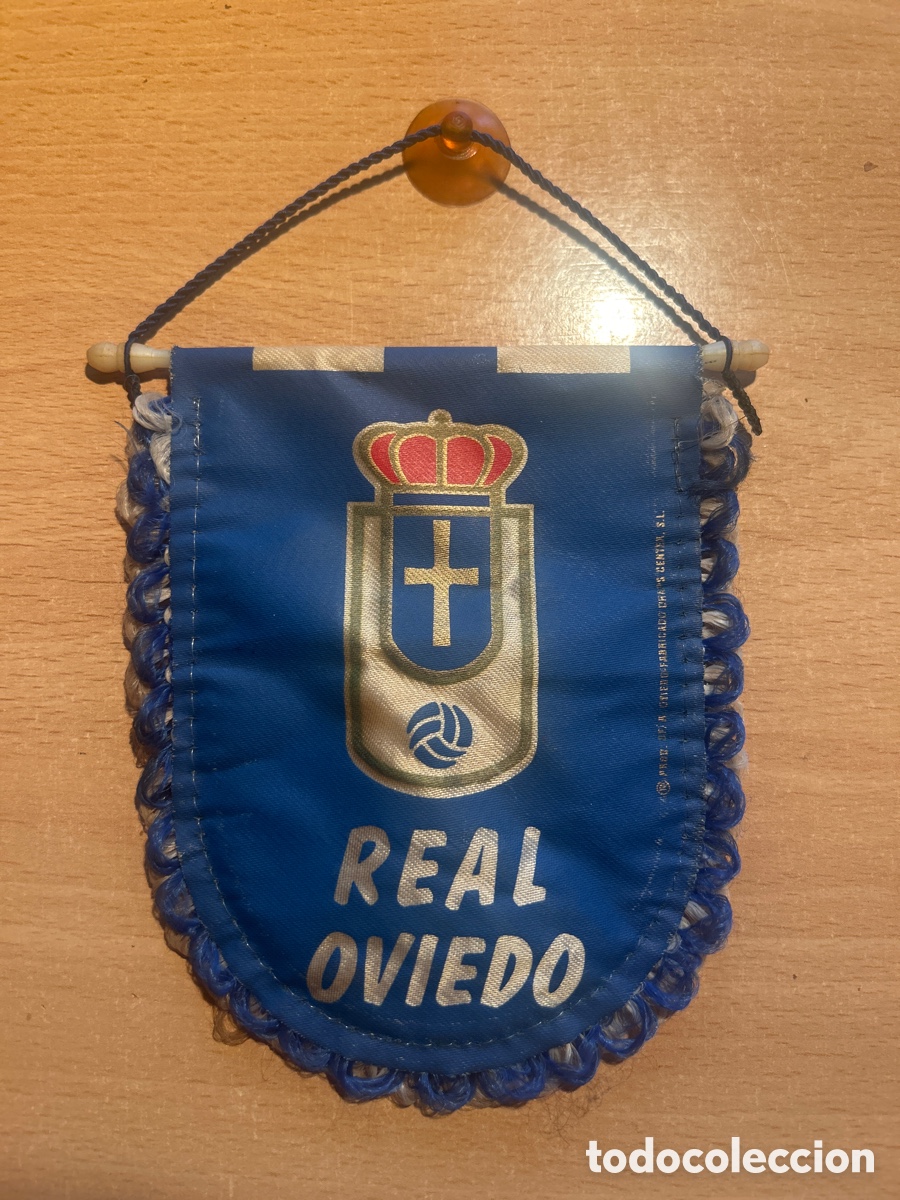 Coleccionismo deportivo: Bander&iacute;n Real Oviedo antiguo