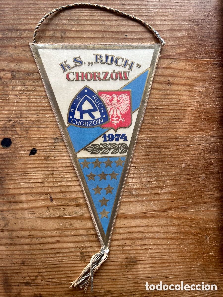 Coleccionismo deportivo: R32103 BANDERIN KS RUCH CHORZOW 1974 POLONIA