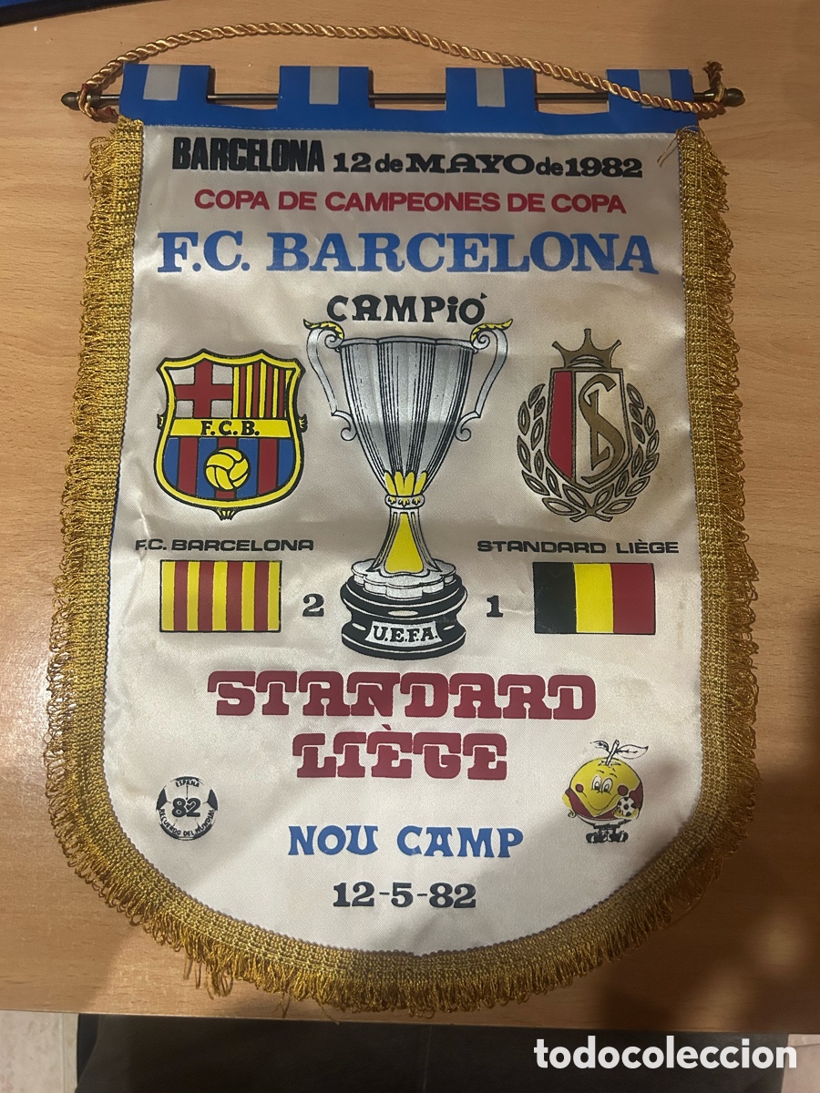 Coleccionismo deportivo: Banderin Copa de Campeones 82 Bar&ccedil;a