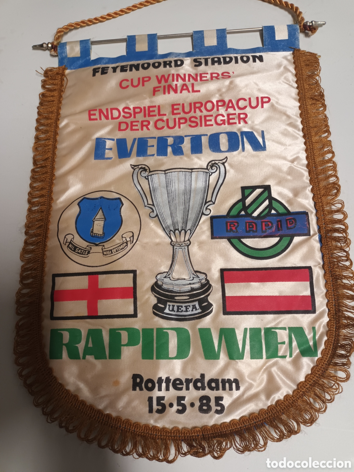 Coleccionismo deportivo: Banderin Everton-Rapid Wien