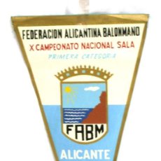 Coleccionismo deportivo: BANDERIN FABM FEDERACIÓN ALICANTINA BALONMANO ALICANTE 5-9 ABRIL 1961. Lote 19542358
