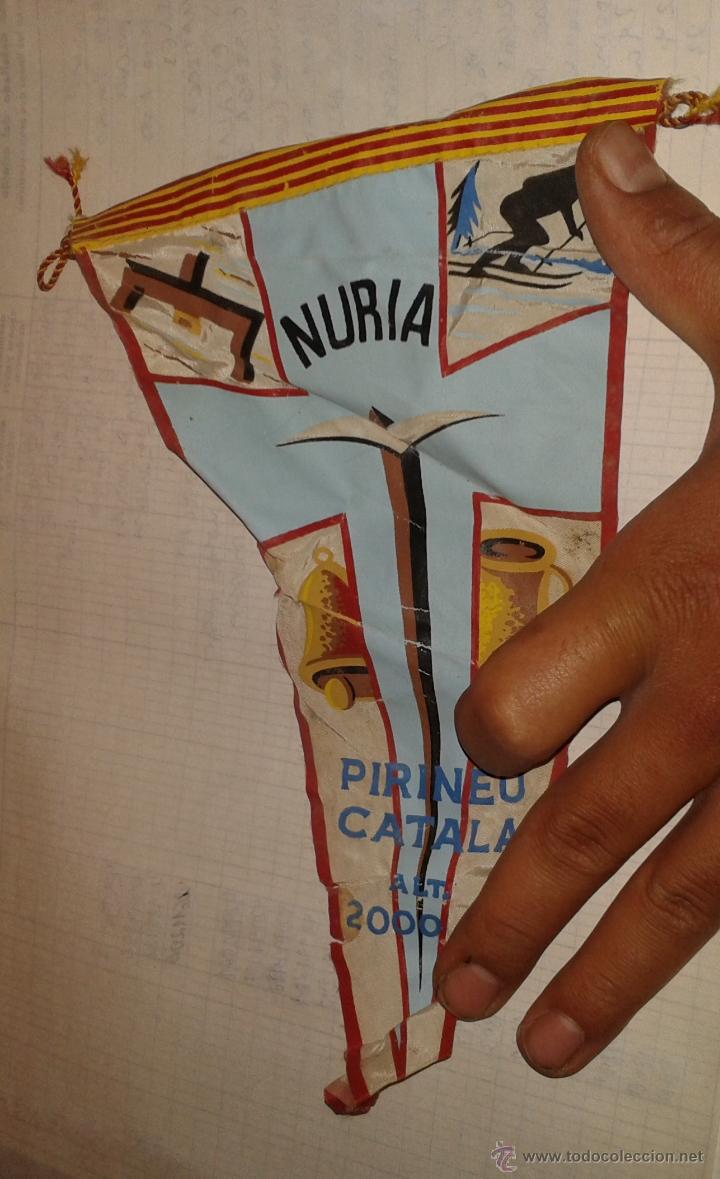 Coleccionismo deportivo: Bander&iacute;n Nuria - Foto 1