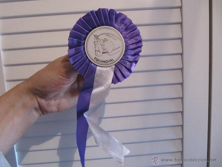 Coleccionismo deportivo: ESCARAPELA EQUINOVAL - Foto 1