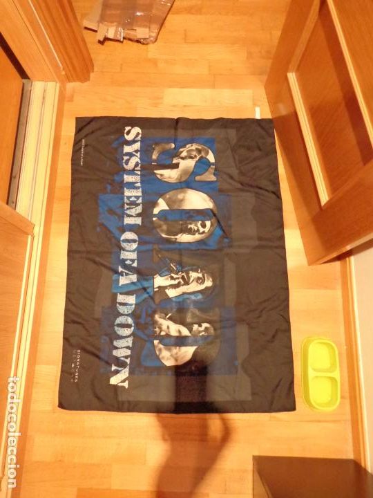 Coleccionismo deportivo: &iexcl;&iexcl;&iexcl; BANDERA DE SYSTEM OF A DOWN 120 X 75 !!! - Foto 1