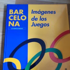 Coleccionismo deportivo: LIBRO IMAGENES DE LOS JUEGOS BARCELONA 92 Y RETAZO UNICO DE LA BANDERA OLIMPICA. Lote 329477138