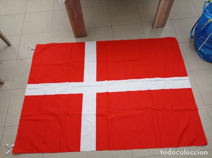 Coleccionismo deportivo: Bandera Dinamarca. Nueva 130*95. - Foto 1