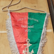 Coleccionismo deportivo: BANDERIN SOCIÉTÉ NAUTIQUE DE BAYONNE. Lote 399577859
