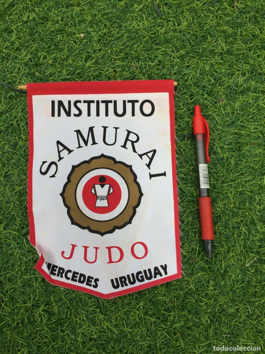 Coleccionismo deportivo: ANTIGUO BANDERIN DEL JUDO DEL INSTITUTO SAMURAI DE MERCECES (URUGUAY) - Foto 1
