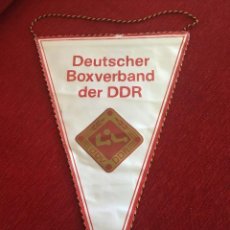 Coleccionismo deportivo: ANTIGUO BANDERIN DE BOXEO OFICIAL DDR ALEMANIA DEUSTCHER BOXVERBAND DER DDR