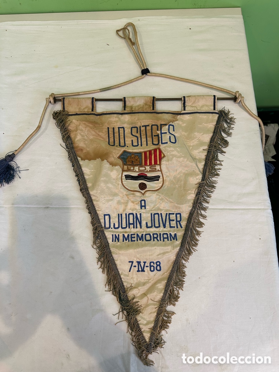Coleccionismo deportivo: Bander&iacute;n antiguo U.D. Sitges 1968 In Memoriam f&uacute;tbol catal&aacute;n