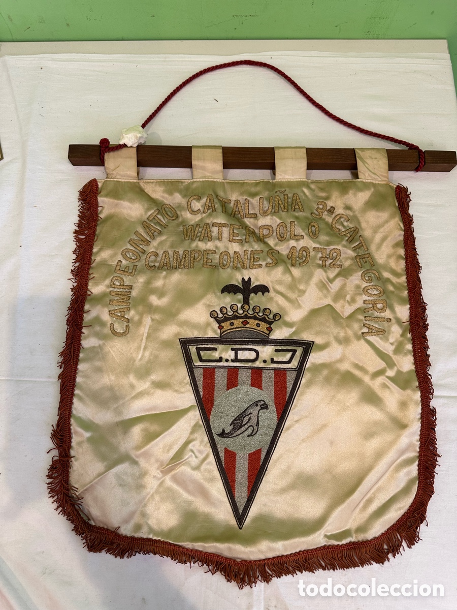 Coleccionismo deportivo: Bander&iacute;n antiguo Campeonato Catalu&ntilde;a Waterpolo 1972 C.D.J Campeones