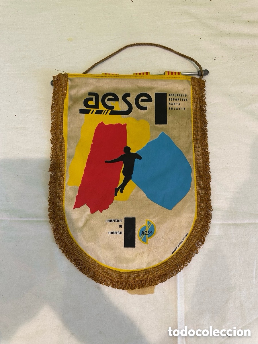 Coleccionismo deportivo: Bander&iacute;n antiguo AESE L'Hospitalet f&uacute;tbol Agrupaci&oacute; Esportiva Santa Eulalia