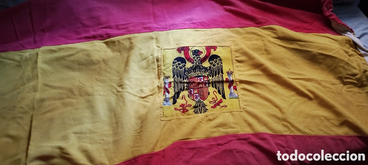 Coleccionismo deportivo: Bandera nacional Espa&ntilde;ola pre-constitucional.