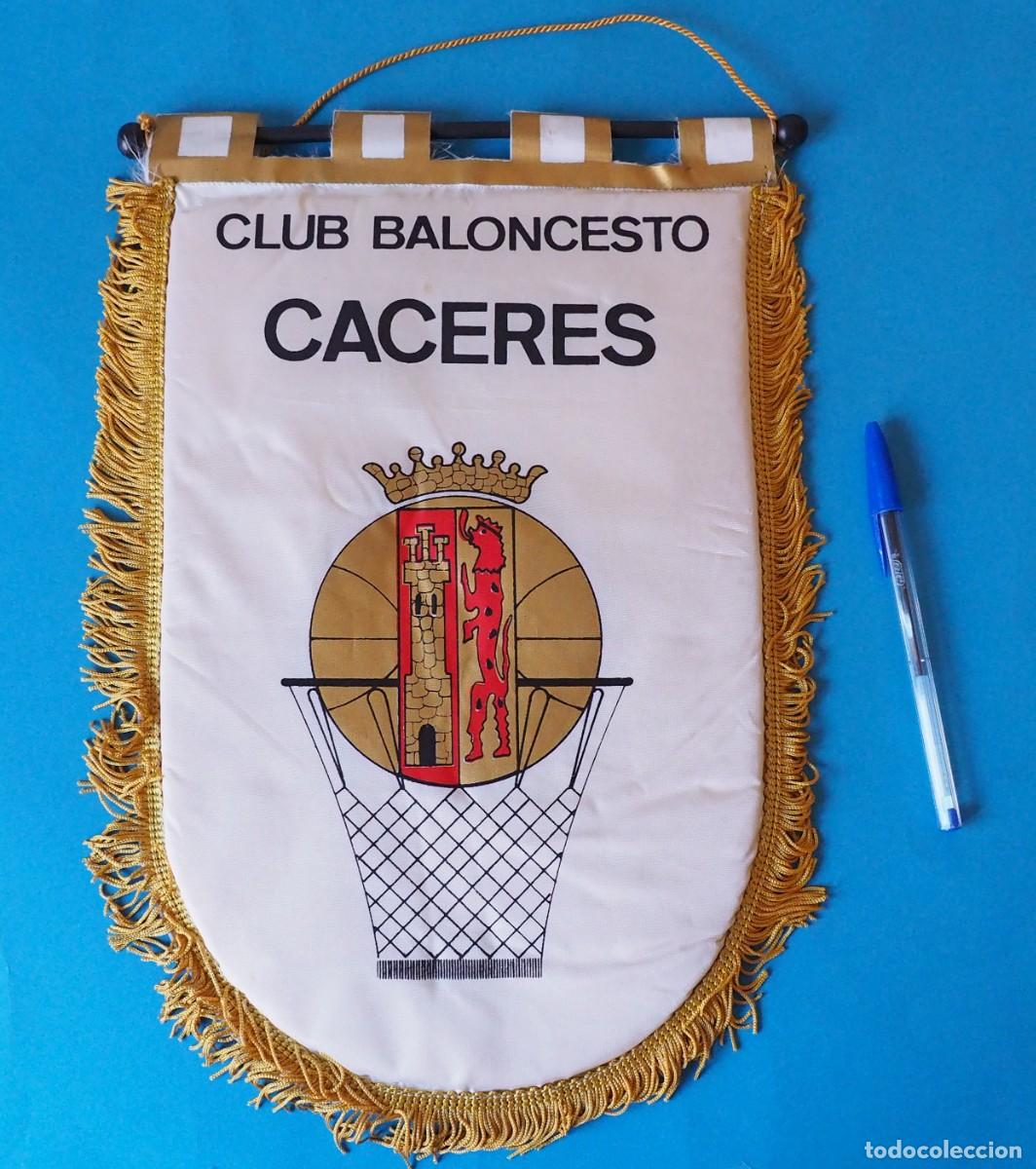 Coleccionismo deportivo: BANDER&Iacute;N CLUB BALONCESTO CACERES