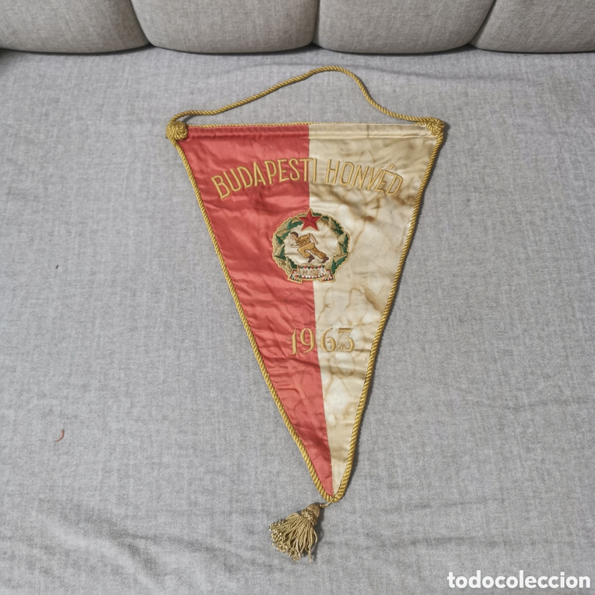 Coleccionismo deportivo: BANDER&Iacute;N HONV&Eacute;D 1963
