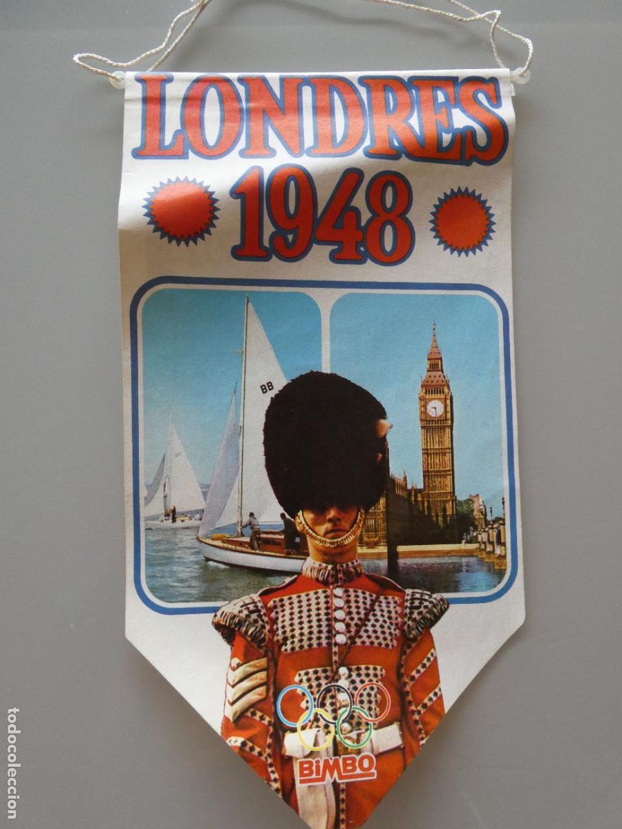 Coleccionismo deportivo: BANDER&Iacute;N DE DEPORTES. JUEGOS OL&Iacute;MPICOS OLIMPIADAS LONDRES 1948 INGLATERRA. PASTELITOS BIMBO. 26CM