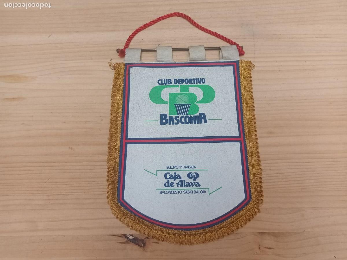 Coleccionismo deportivo: BANDERIN CLUB DEPORTIVO BASCONIA. EQUIPO 1 DIVISION. BALONCESTO SASKI BALOA. CAJA ALAVA. BASKET