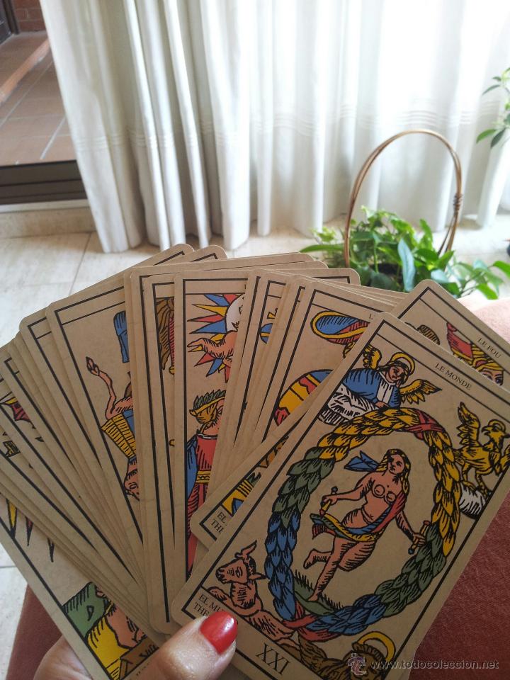 Barajas de cartas: Un mazo de cartas del Tarot - Foto 2