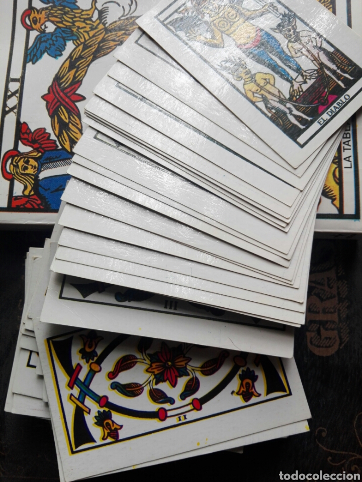 Barajas de cartas: Libro el tarot de Marsella y 79 cartas - Foto 2
