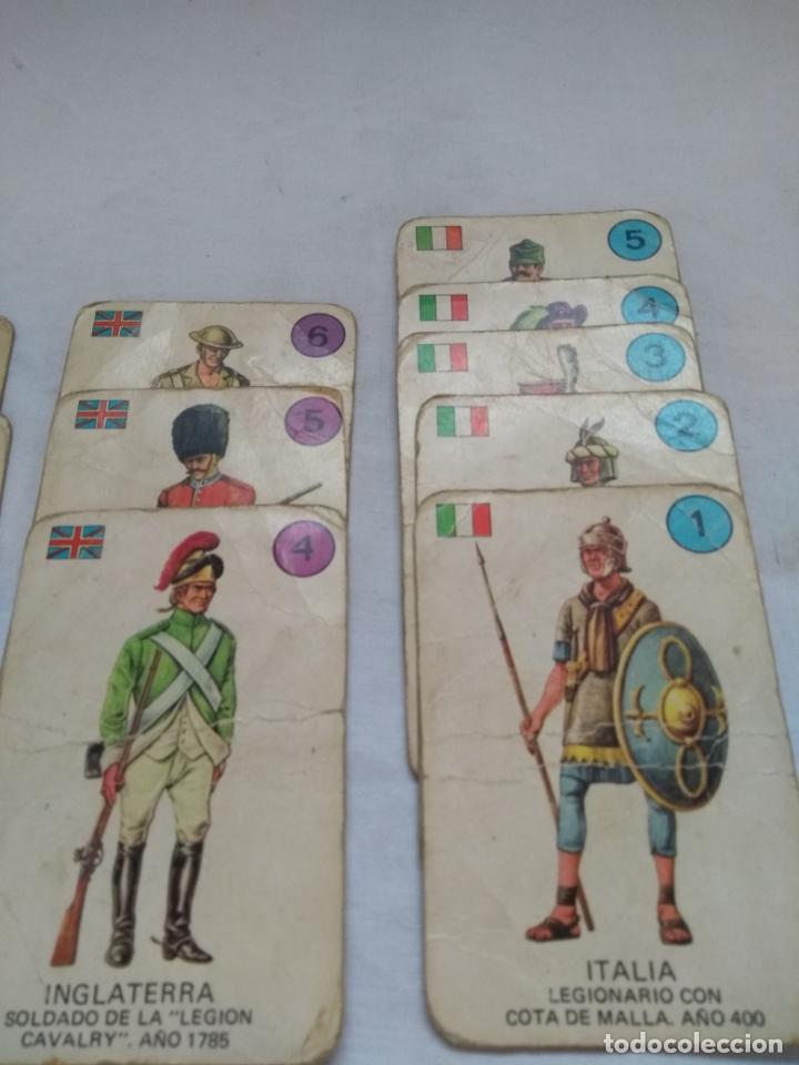 Barajas de cartas: Cartas El juego de los uniformes. - Foto 2