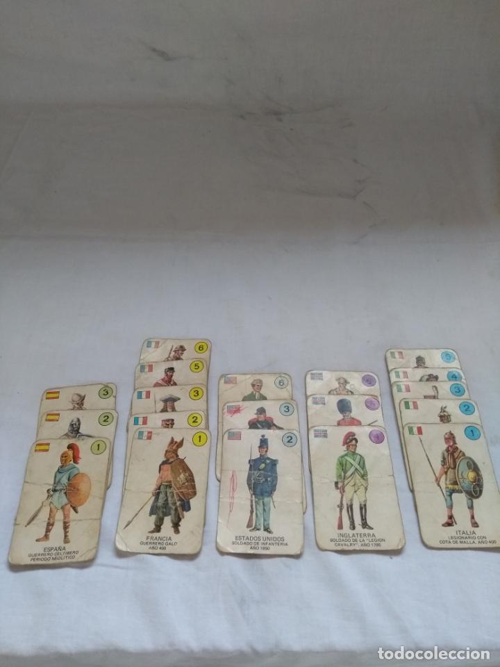 Barajas de cartas: Cartas El juego de los uniformes. - Foto 1