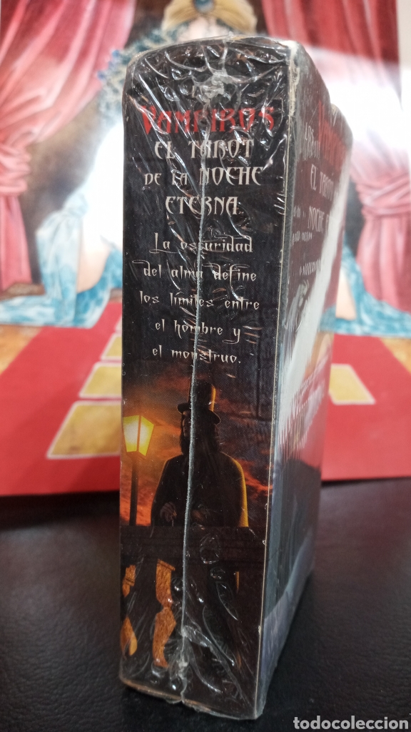 Barajas de cartas: TAROT DE LOS VAMPIROS. DAVIDE CORSI.A&Ntilde;O 2009 - Foto 4
