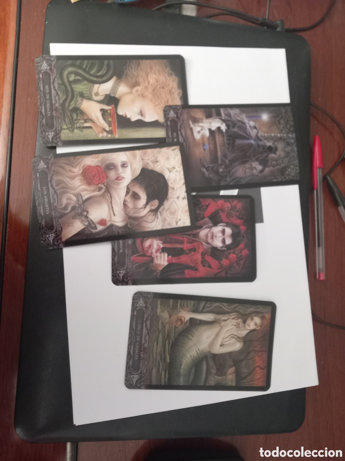Barajas de cartas: El tarot de los vampiros - Foto 1