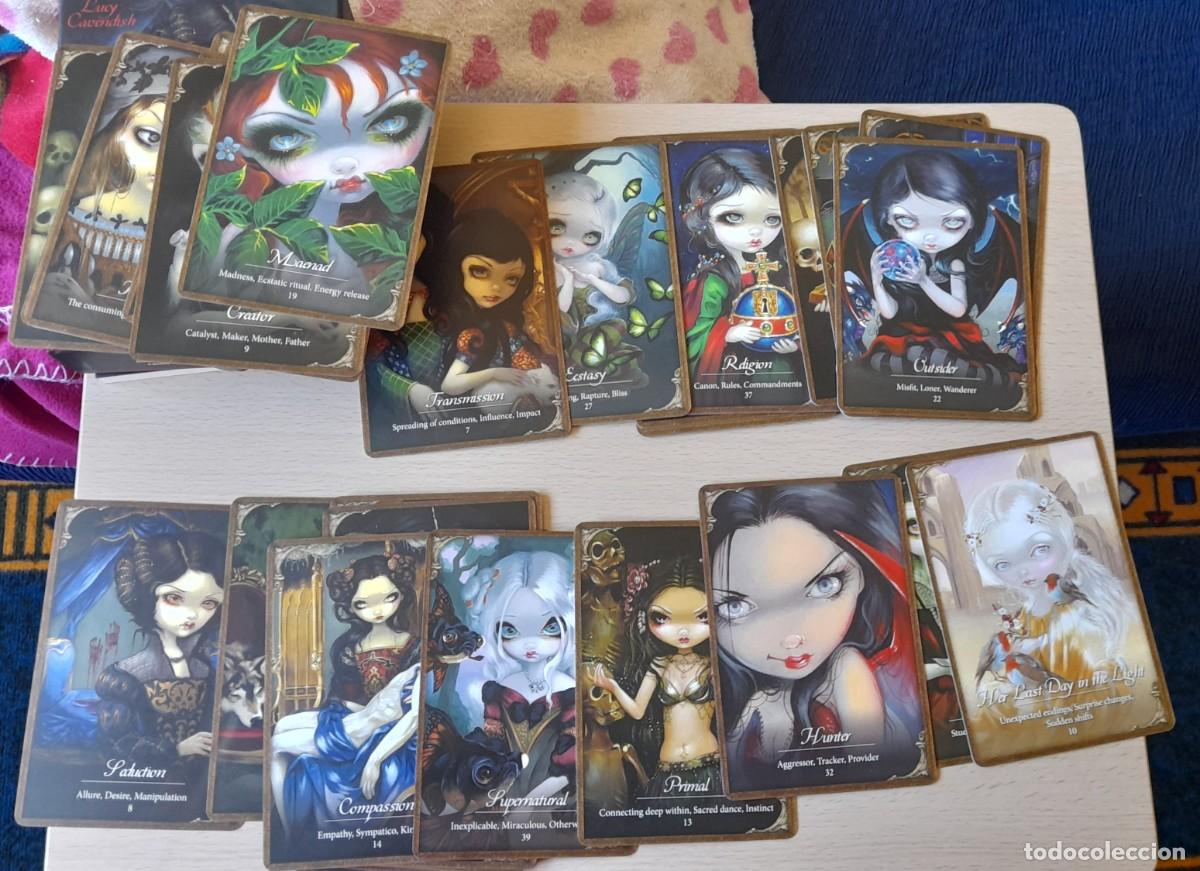 Barajas de cartas: Or&aacute;culo LES VAMPIRES con libro en ingl&eacute;s - Foto 2