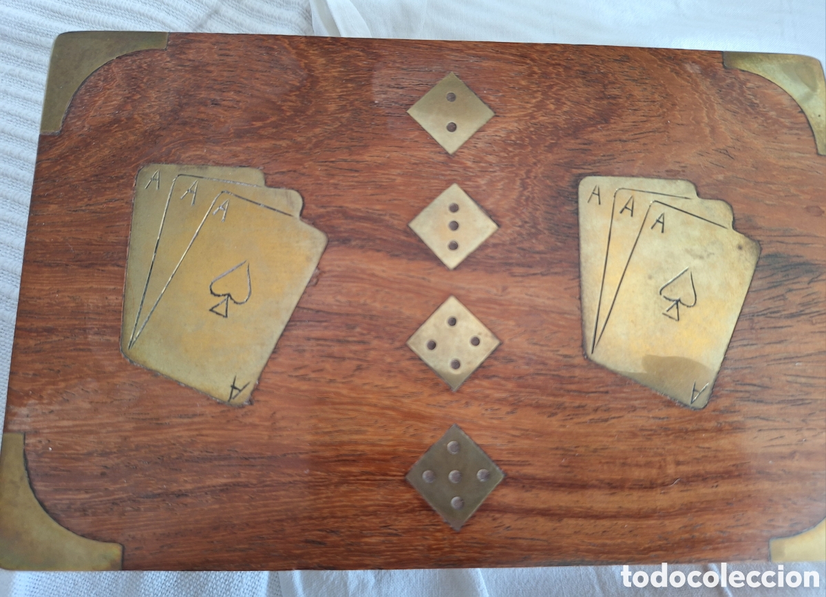 Barajas de cartas: Estuche de madera con cartas y dados - Foto 2