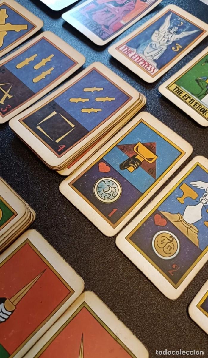 Barajas de cartas: Tarot y libro Bohemio o de Papus - Foto 5