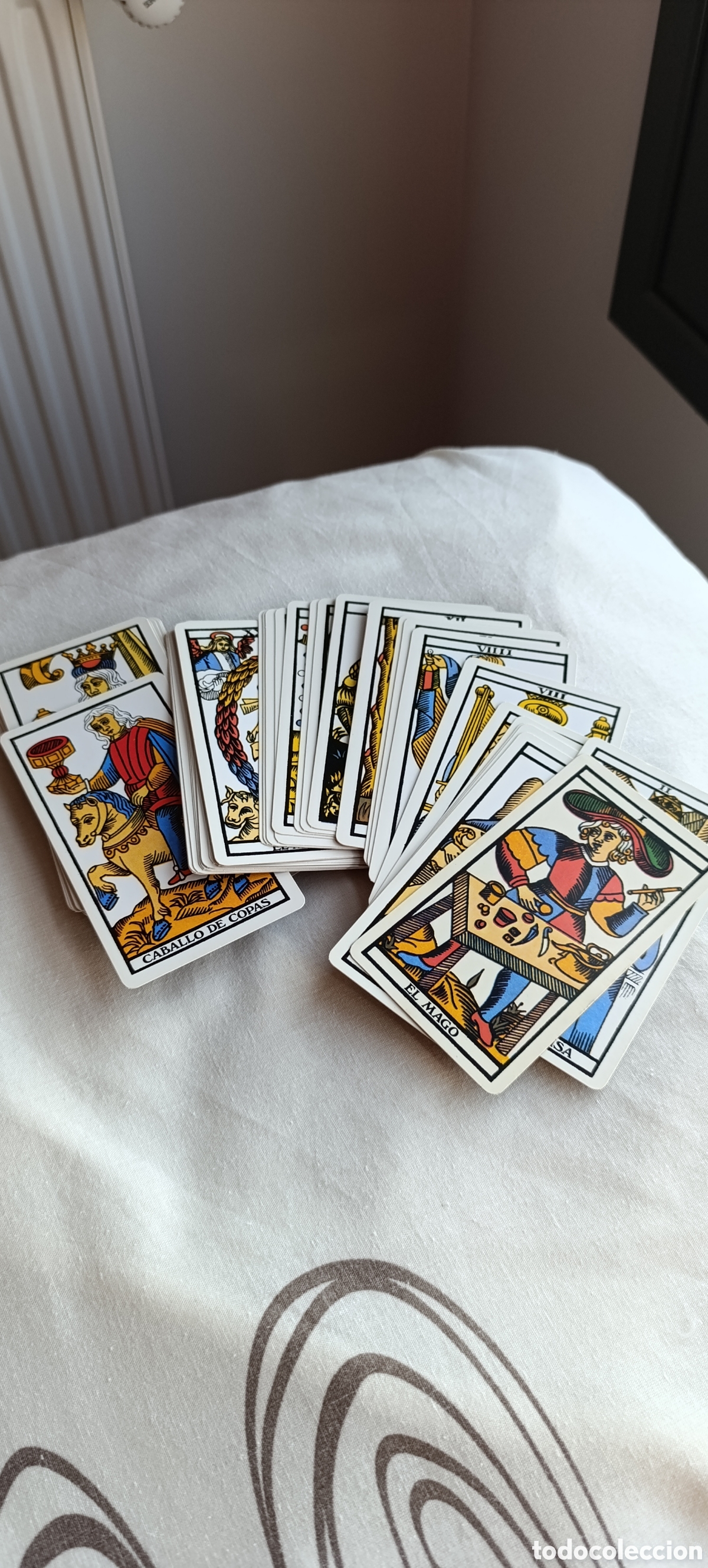 Barajas de cartas: Libro y baraja Tarot de Marsella - Foto 3
