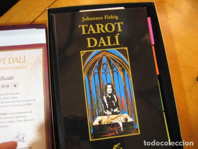 Barajas de cartas: TAROT DAL&Iacute; BARAJA CARTAS +LIBRO, EDICION NUMERADA - Foto 3