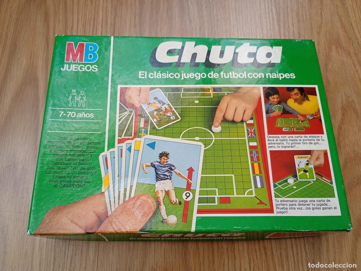 Barajas de cartas: CHUTA EL CL&Aacute;SICO JUEGO DE F&Uacute;TBOL CON 56 NAIPES MB JUEGOS COMPLETO MUY BUEN ESTADO