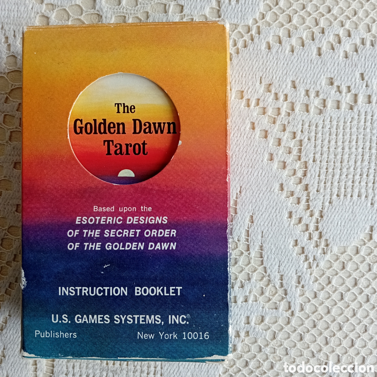 Barajas de cartas: The Golden Dawn Tarot. 78 + 2 cartas. Con manual de instrucciones en espa&ntilde;ol, franc&eacute;s e ingl&eacute;s.
