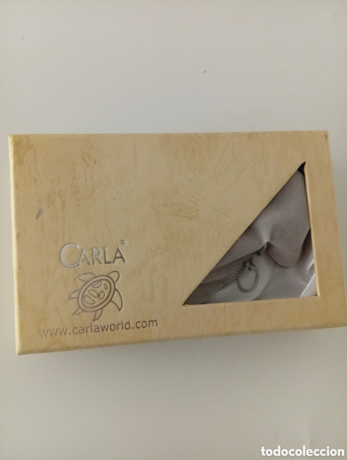 Barajas de cartas: ESTUCHE RUNAS CARLA WORLD. CRISTAL DE CUARZO.