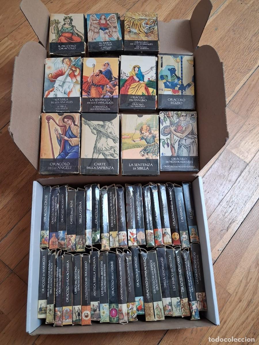 Barajas de cartas: Colecci&oacute;n completa de 48 Or&aacute;culos (Cartas de adivinaci&oacute;n). Lo Scarabeo