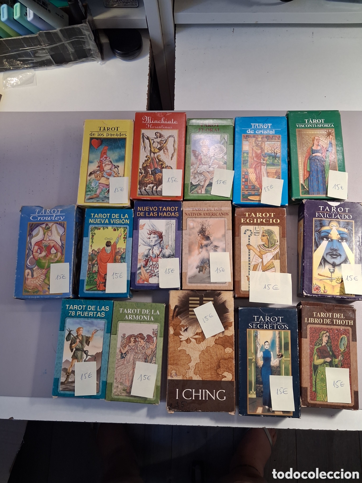 Barajas de cartas: Lote de 16 mazos de cartas del tarot