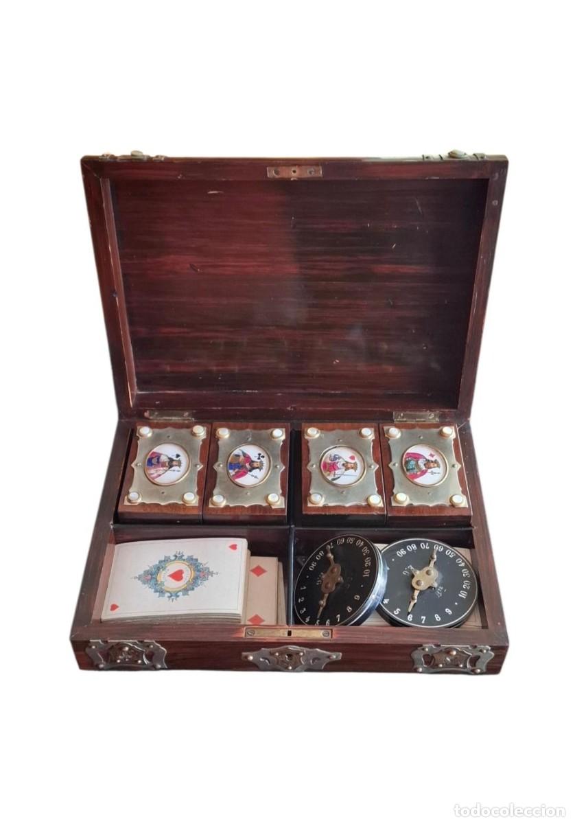 Barajas de cartas: (ANT-260603)CAJA DE NOGAL CON 2 BARAJAS COMPLETAS DE NAIPES (WHIST)Y FICHAS DE BAQUELITA SIGLO XIX