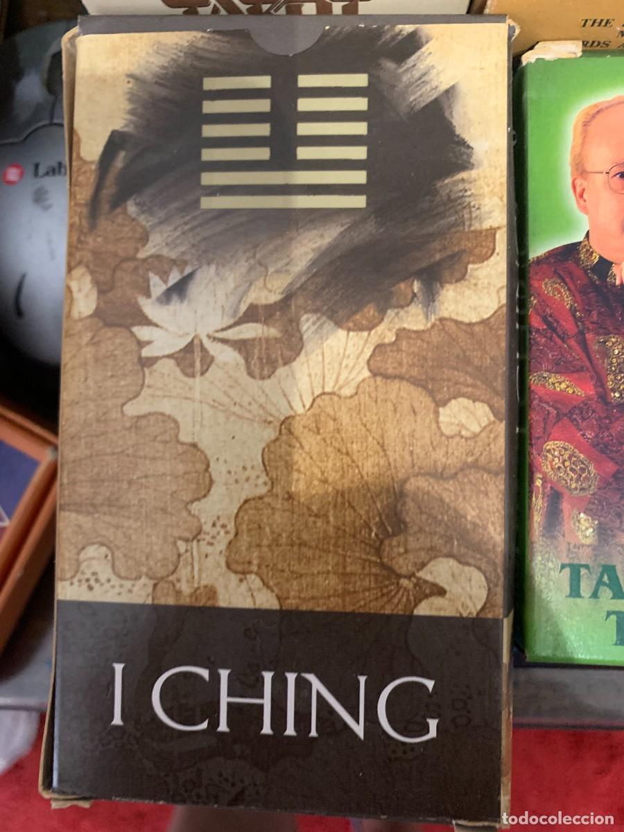 Barajas de cartas: I CHING LOS SCARABEO - EDICIONES ORBIS 2002.