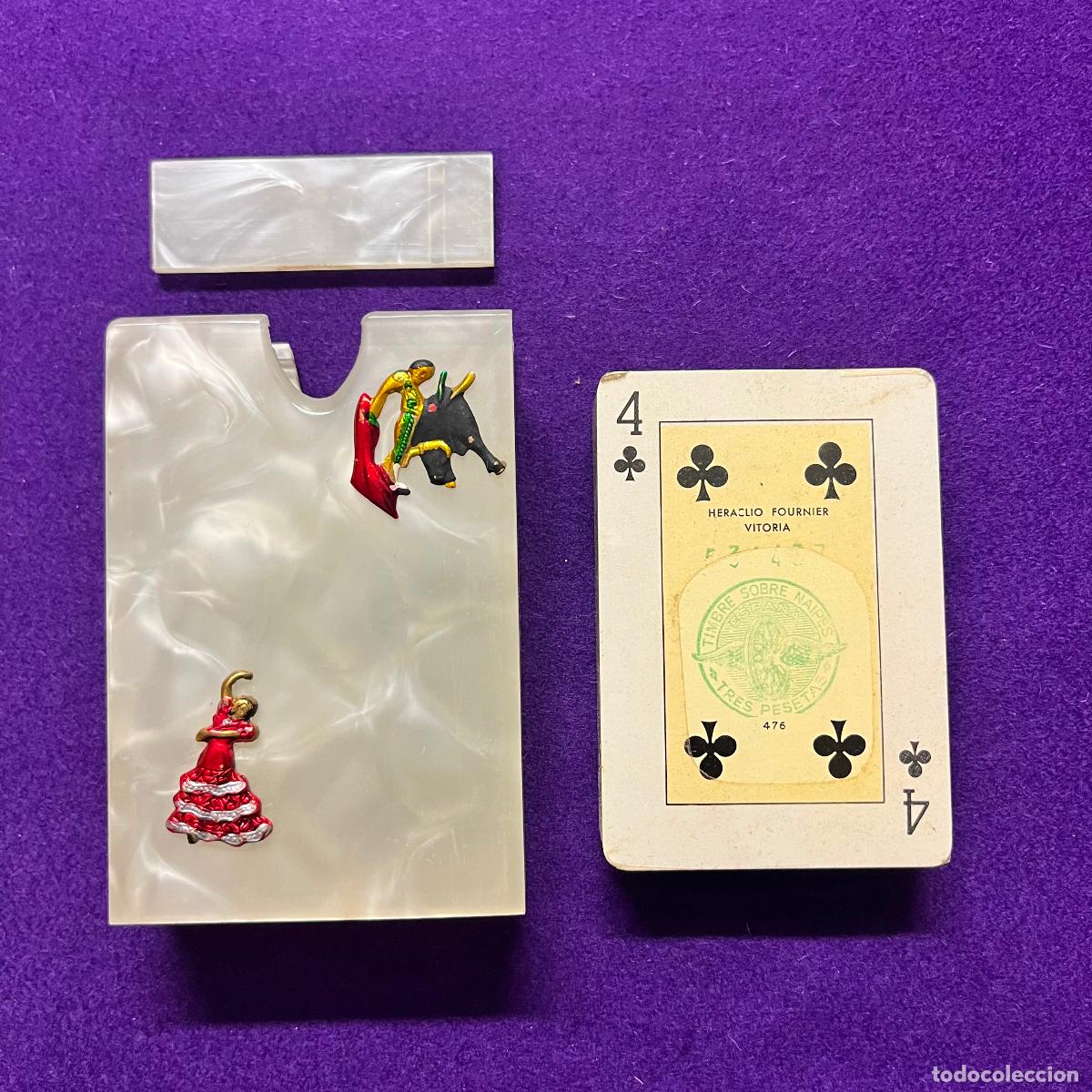 Barajas de cartas: BARAJA FOURNIER DE POKER. TIMBRE TRES PESETAS. CON ESTUCHE DE TOROS SEVILLANA.