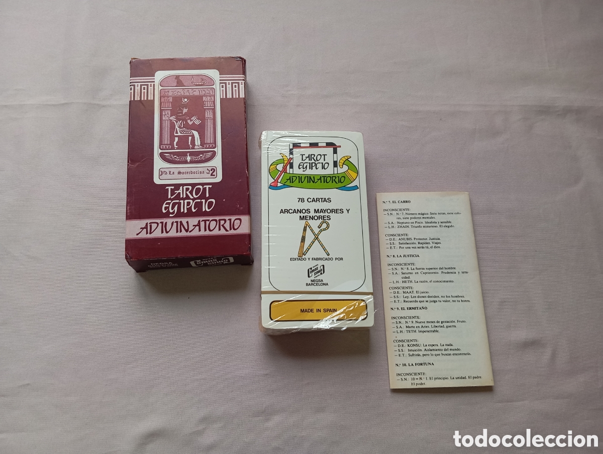 Barajas de cartas: Tarot Eg&iacute;pcio Adivinatorio, Naipes Comas