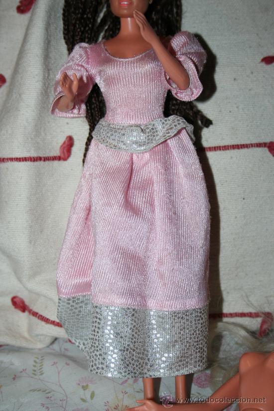 Barbie y Ken: vetido mu&ntilde;eca barbie - Foto 1