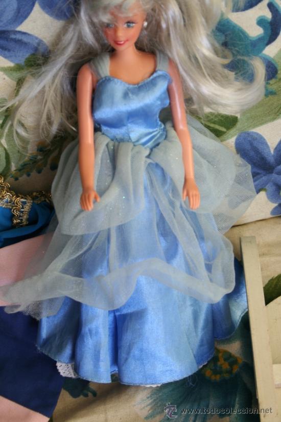 Barbie y Ken: vestido mu&ntilde;eca barbie - Foto 1