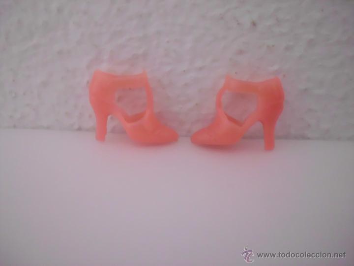 Barbie y Ken: Botas zapatos de la mu&ntilde;eca barbie - Foto 2