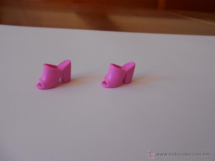Barbie y Ken: ZAPATOS DE MU&Ntilde;ECA BARBIE - Foto 1